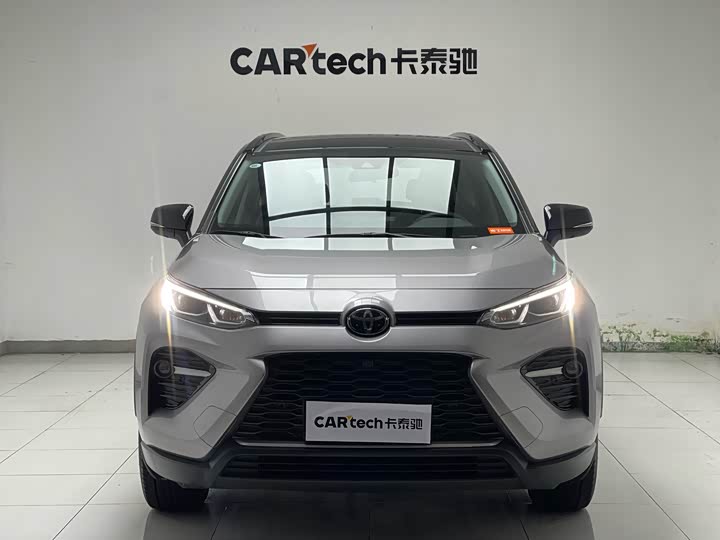 Фото 12 - Toyota Wildlander