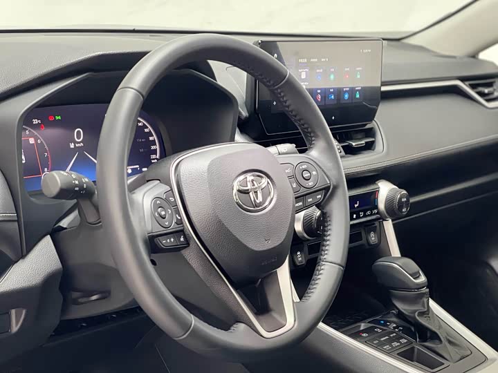 Фото 17 - Toyota Wildlander