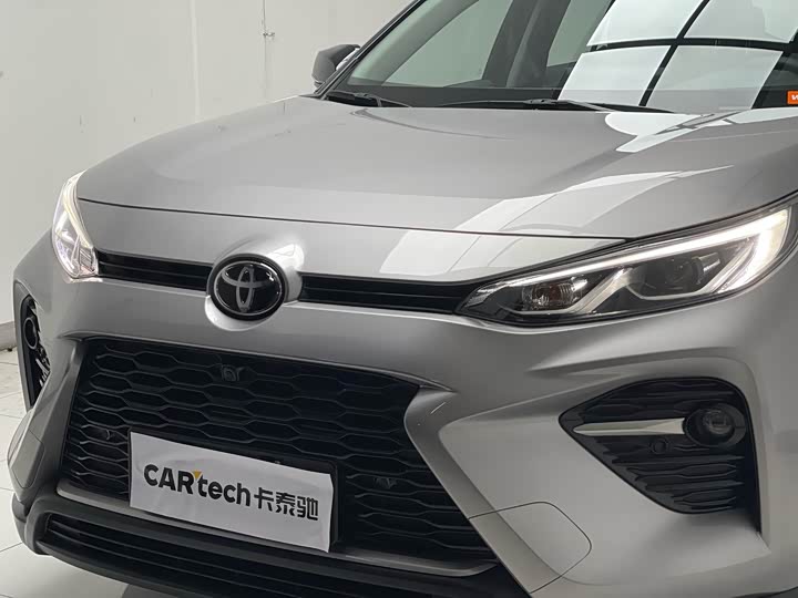 Фото 9 - Toyota Wildlander