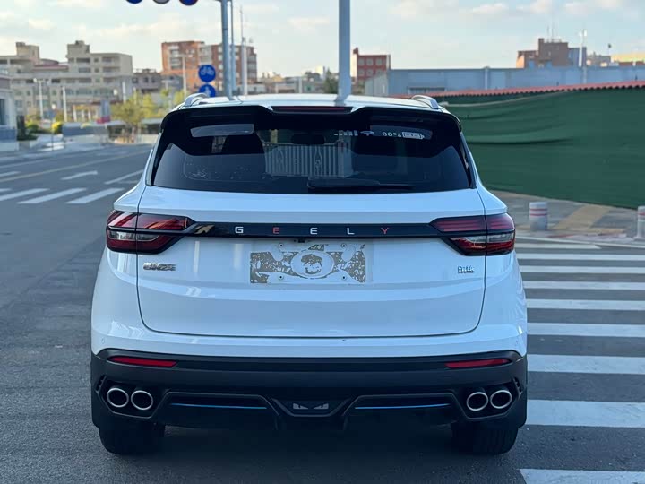 Фото 8 - Geely Coolray