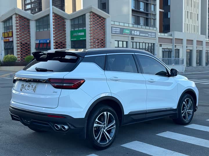 Фото 9 - Geely Coolray