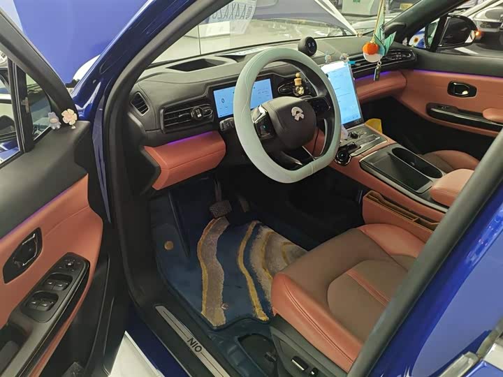 Фото 16 - Nio EC6