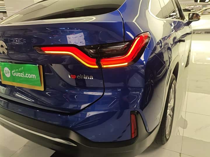 Фото 8 - Nio EC6