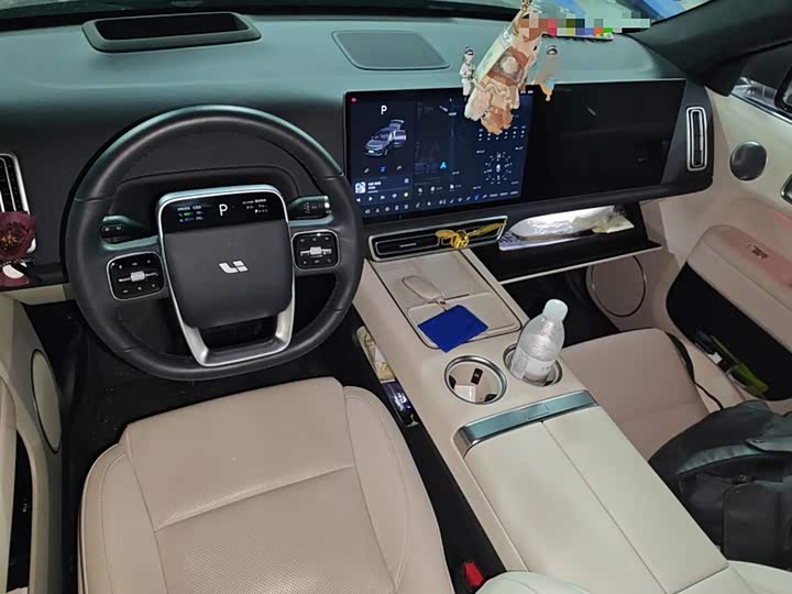 Фото 13 - LiXiang L6