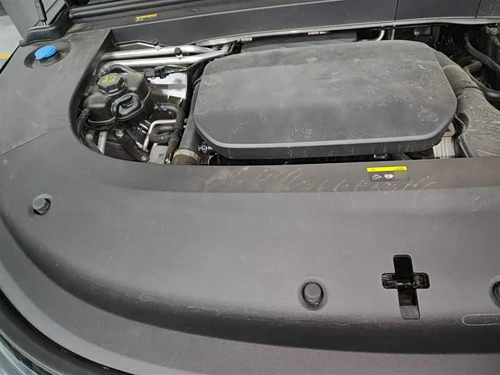 Фото 21 - LiXiang L6