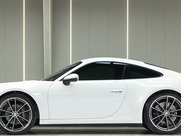 Фото 7 - Porsche 911