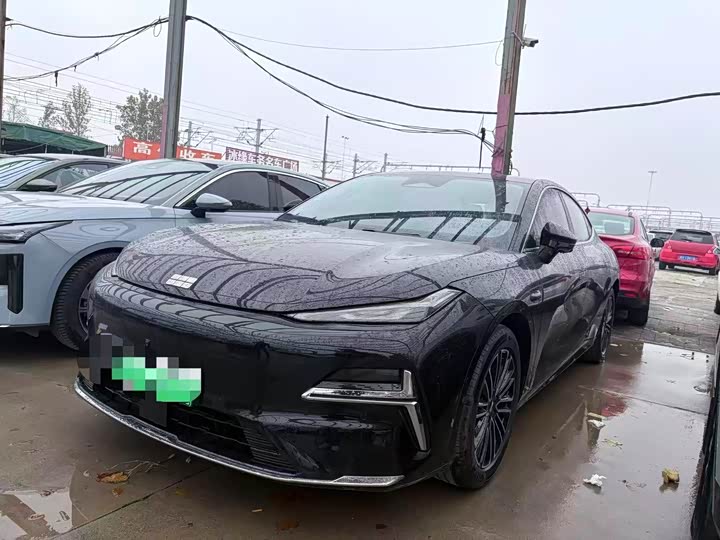 Фото 1 - Geely Galaxy Starshine 8 EM-i