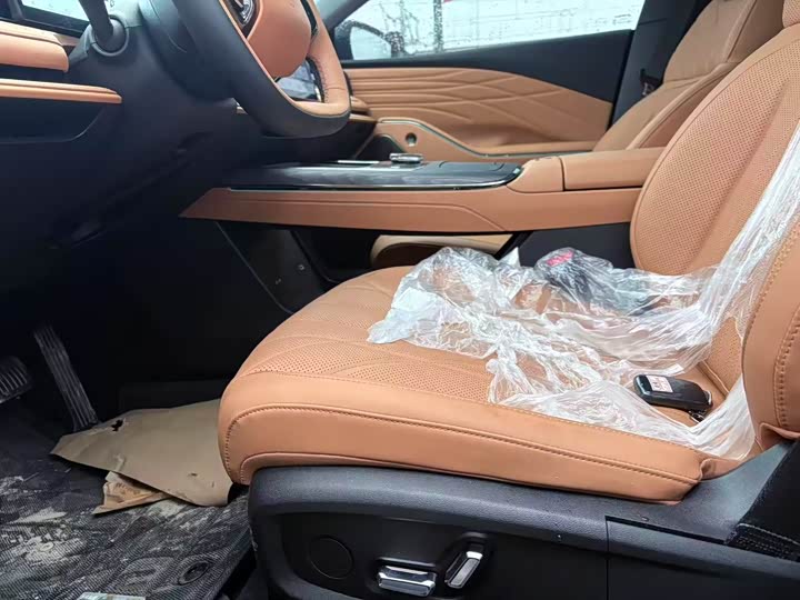 Фото 7 - Geely Galaxy Starshine 8 EM-i