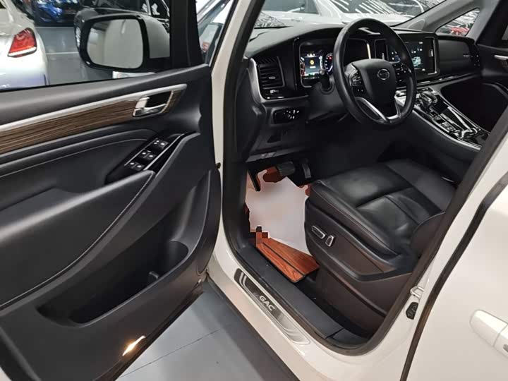 Фото 16 - GAC Trumpchi M8