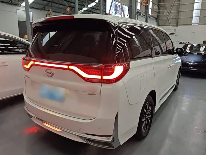 Фото 7 - GAC Trumpchi M8