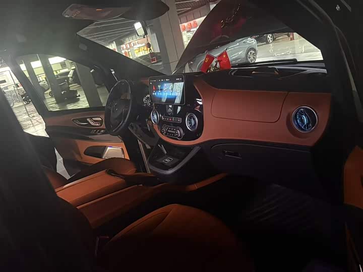 Фото 6 - Mercedes-Benz Vito