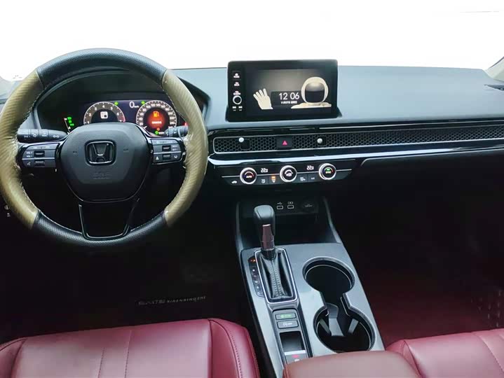 Фото 12 - Honda Civic