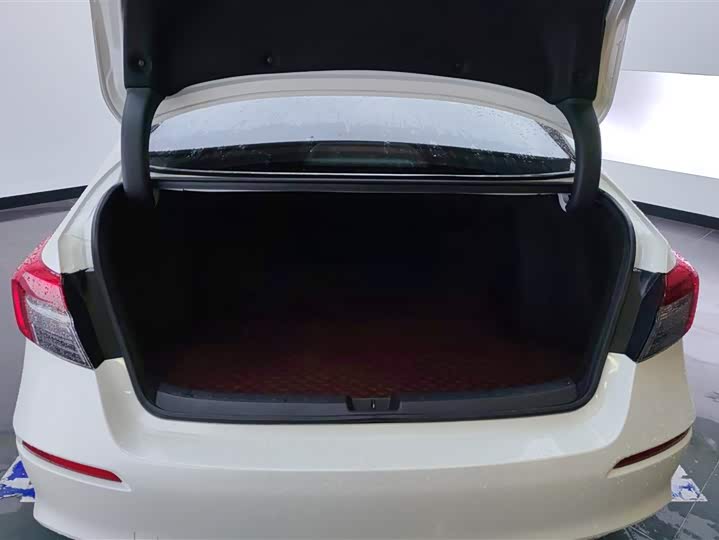 Фото 4 - Honda Civic