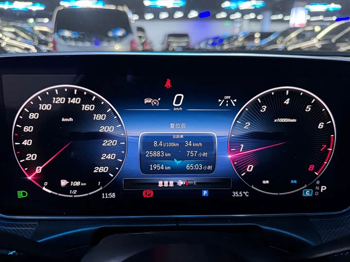 Фото 18 - Mercedes-Benz C-Class