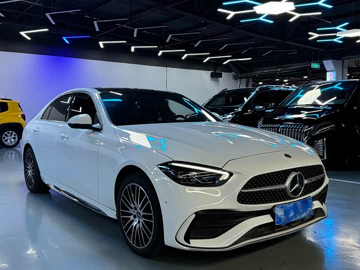 Фото 3 - Mercedes-Benz C-Class