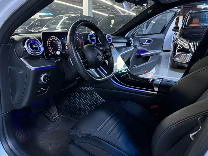 Фото 5 - Mercedes-Benz C-Class