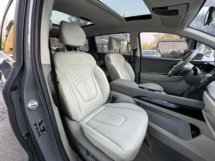 Фото 13 - Hyundai Custo