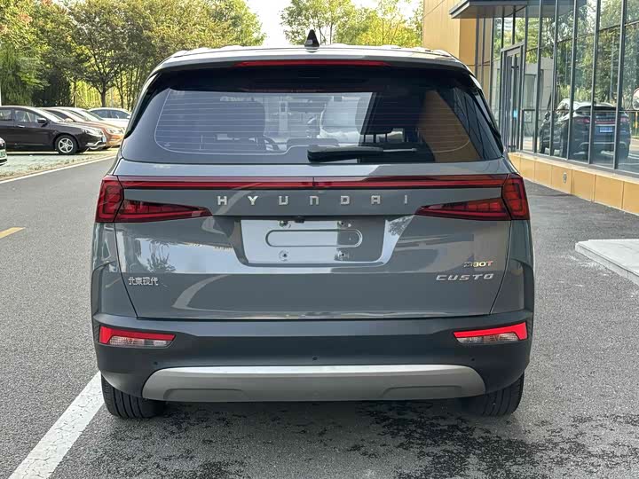 Фото 16 - Hyundai Custo