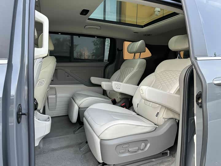 Фото 23 - Hyundai Custo