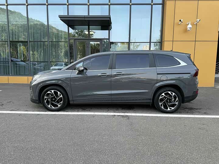 Фото 4 - Hyundai Custo