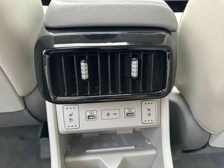 Фото 6 - Hyundai Custo