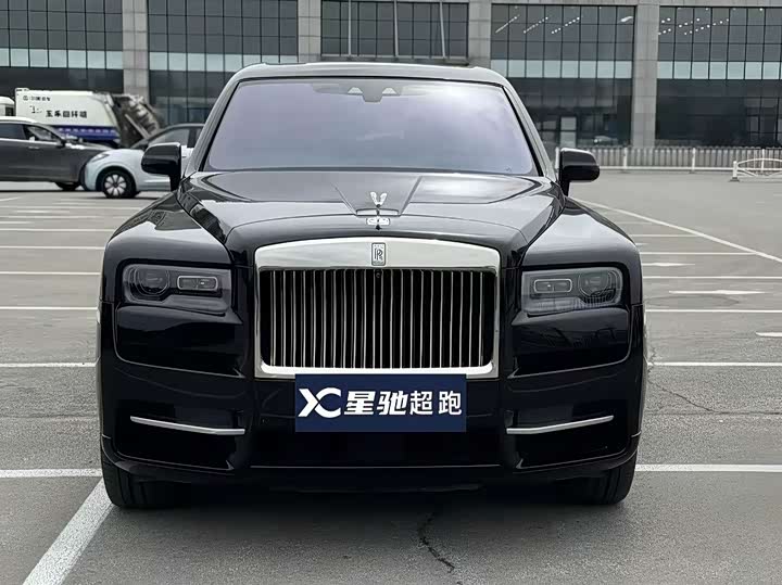 Фото 2 - Rolls-Royce Cullinan