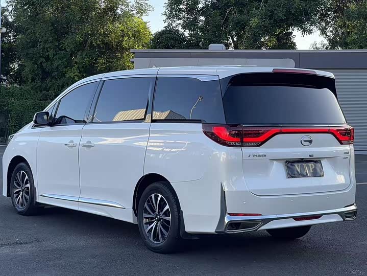 Фото 11 - GAC Trumpchi M8