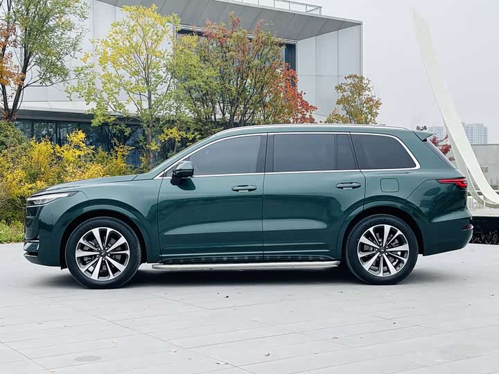 Фото 18 - LiXiang One