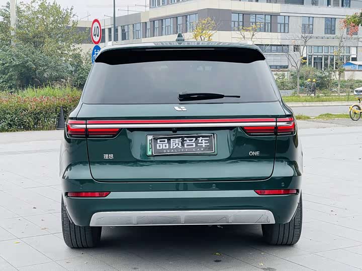 Фото 19 - LiXiang One