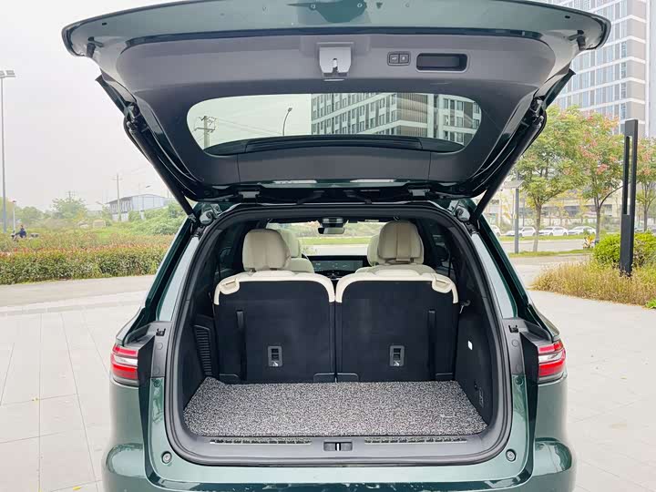 Фото 20 - LiXiang One