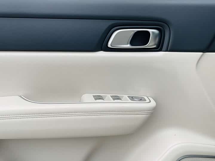 Фото 5 - LiXiang One