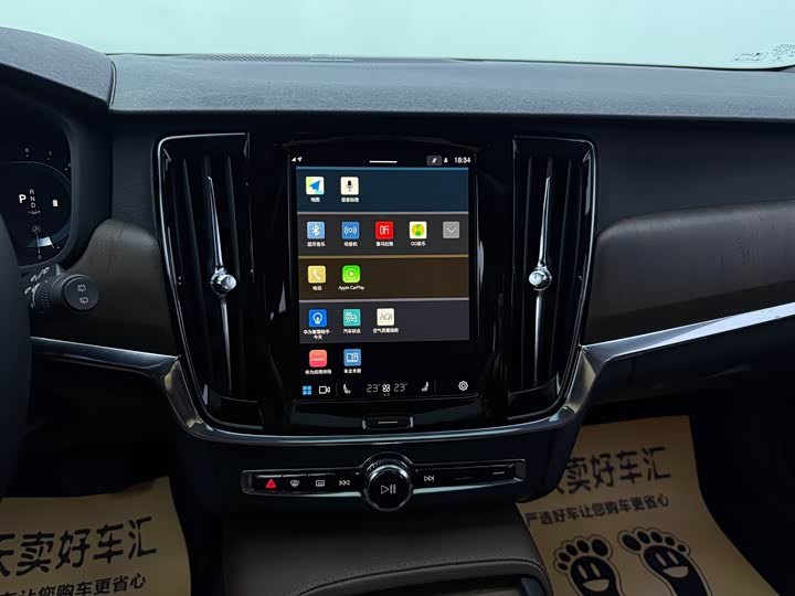 Фото 12 - Volvo V90