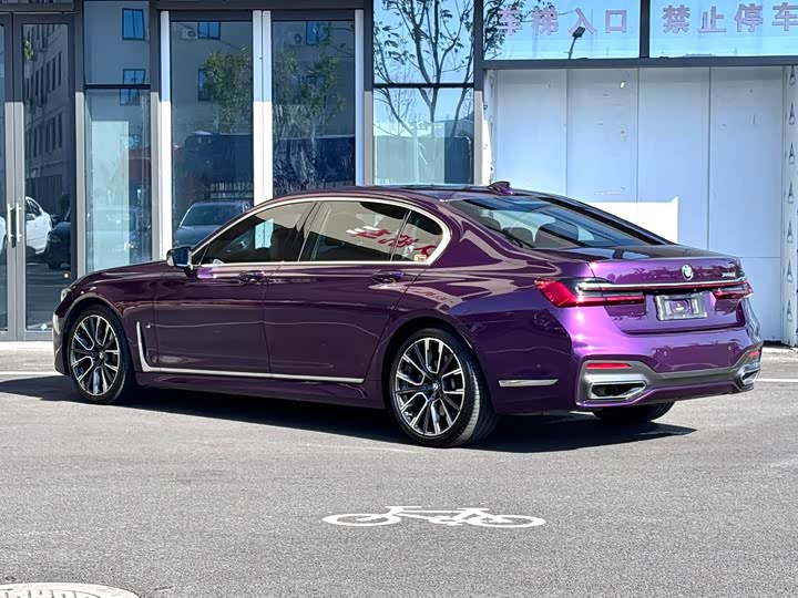 Фото 4 - BMW 7 Series