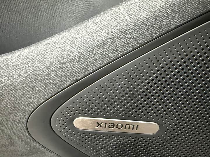 Фото 10 - Xiaomi SU7