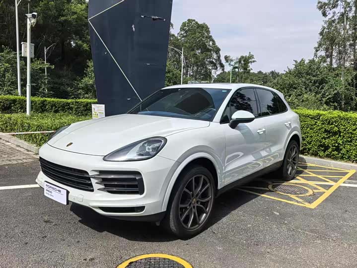 Фото 1 - Porsche Cayenne