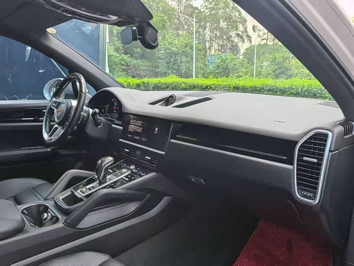 Фото 5 - Porsche Cayenne
