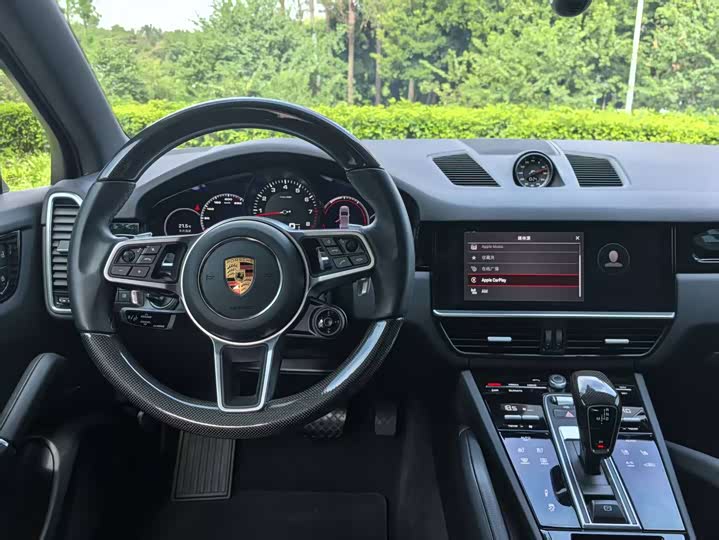 Фото 7 - Porsche Cayenne