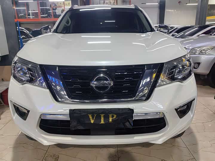 Фото 2 - Nissan Terra