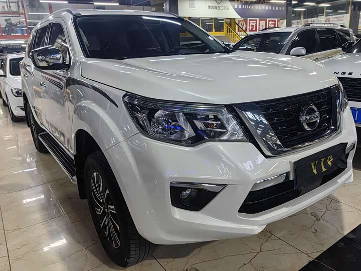 Фото 4 - Nissan Terra