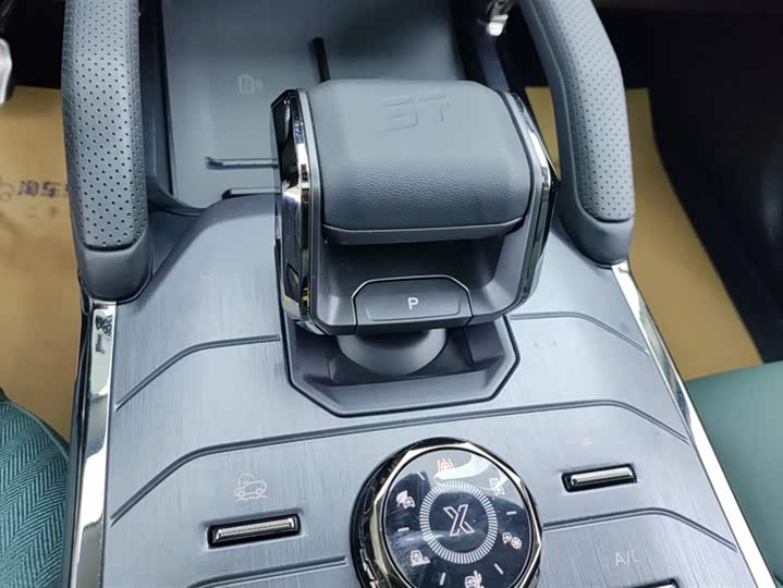 Фото 16 - Jetour T2