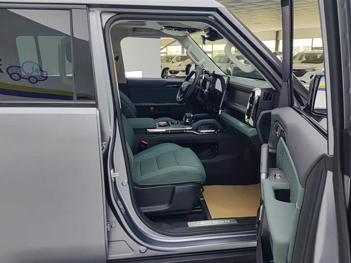 Фото 8 - Jetour T2