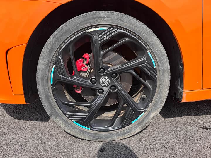 Фото 8 - MG Motor 6