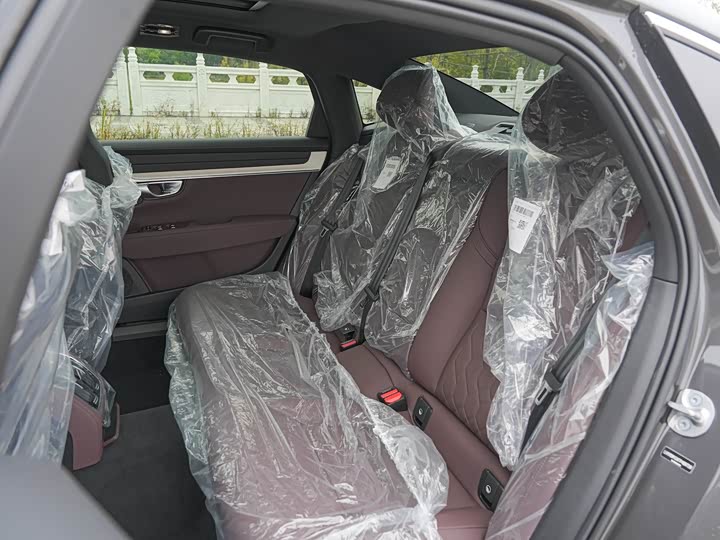 Фото 27 - Volvo S90