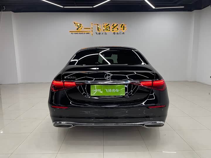 Фото 19 - Mercedes-Benz S-Class