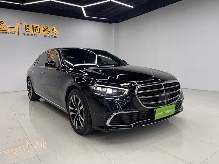 Фото 3 - Mercedes-Benz S-Class