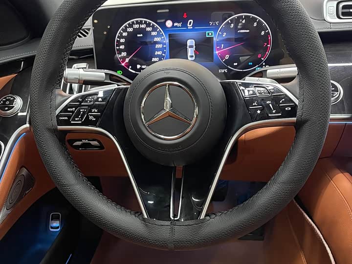 Фото 4 - Mercedes-Benz S-Class