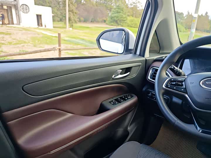 Фото 7 - GAC Trumpchi M6