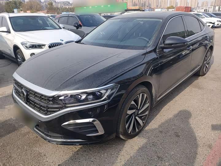 Фото 2 - Volkswagen Passat