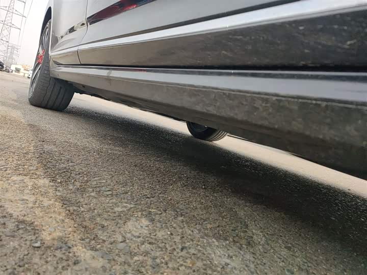 Фото 21 - Volkswagen Passat