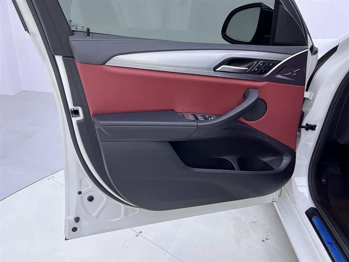 Фото 17 - BMW X4